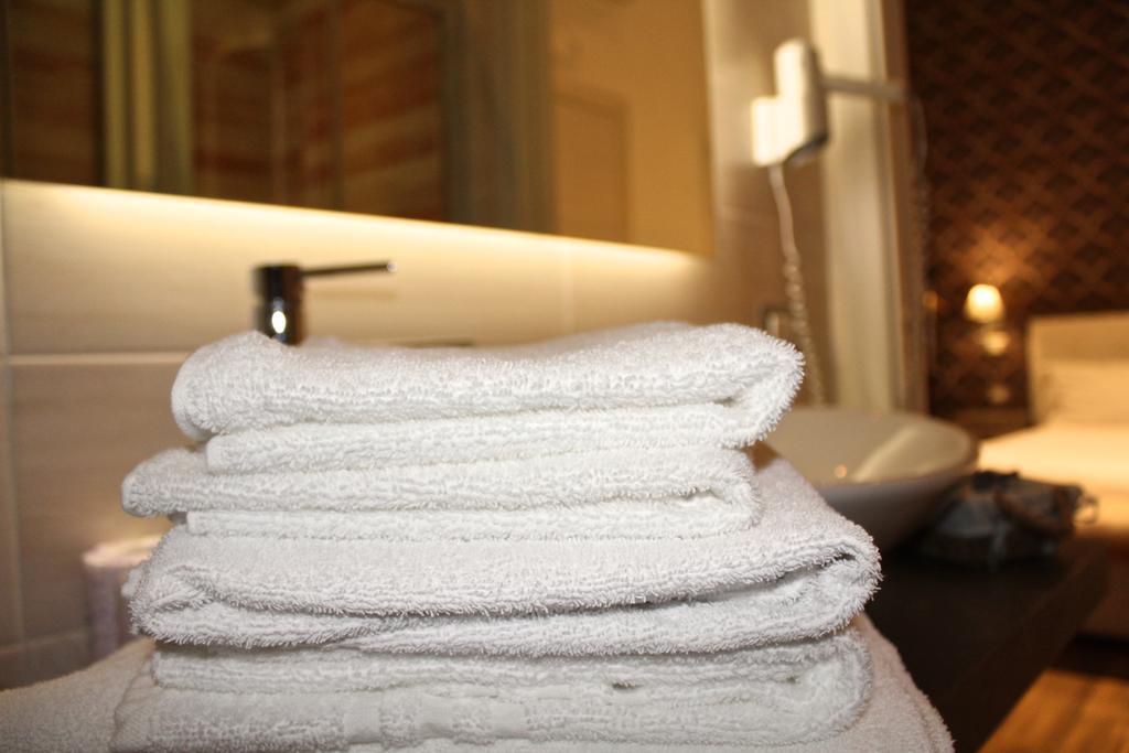 Roman Royal Rooms Bagian luar foto