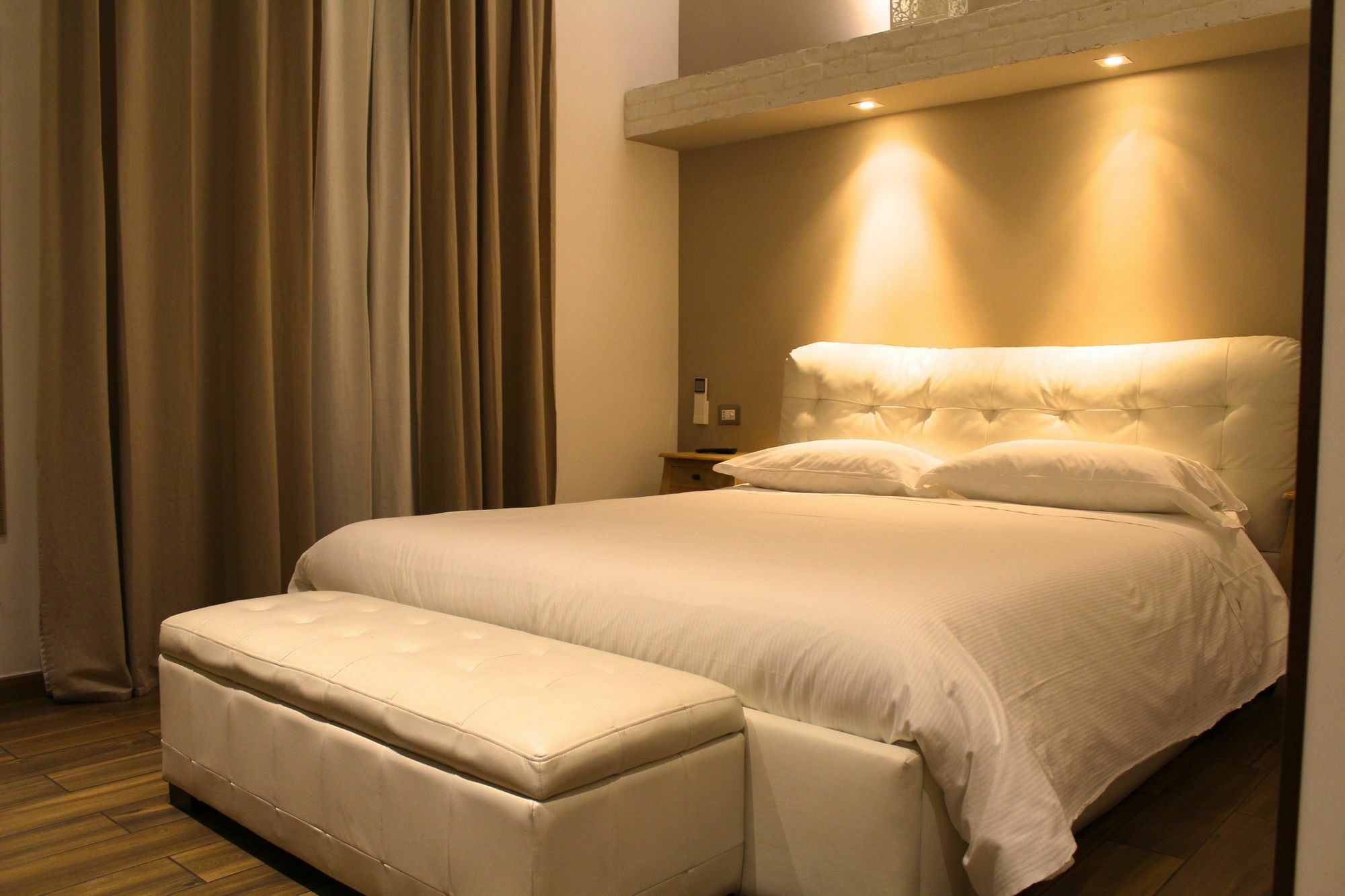 Roman Royal Rooms Bagian luar foto